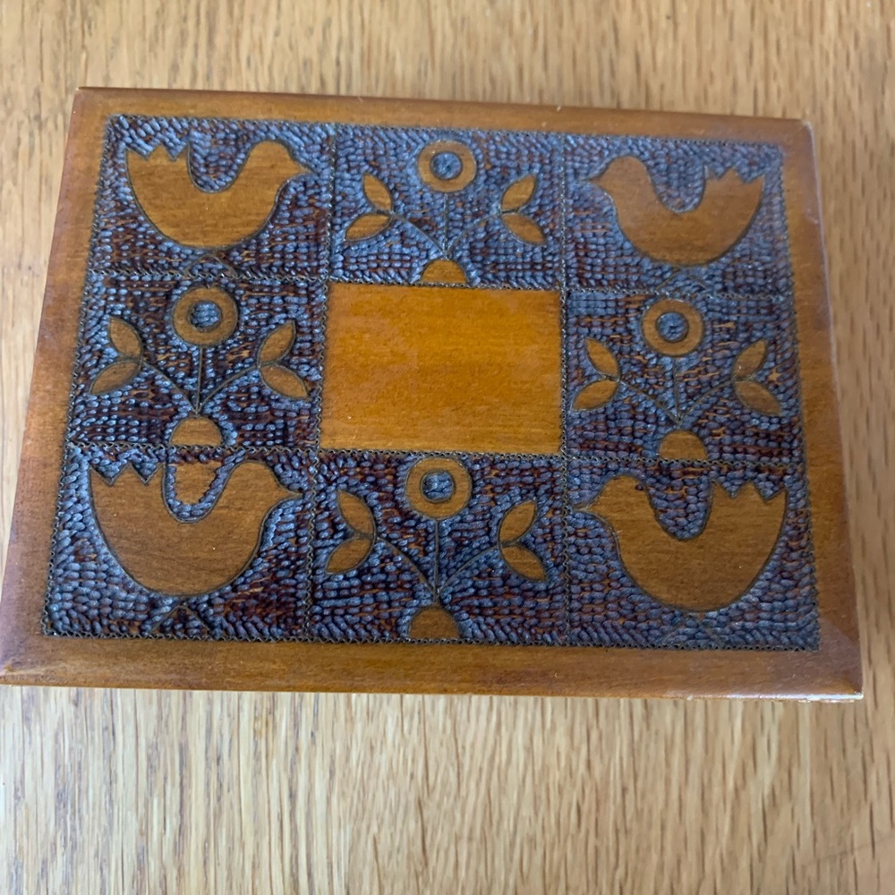 Vintage Reuge Music Box - Swiss Musical Movement Birds Wood Carved Relief